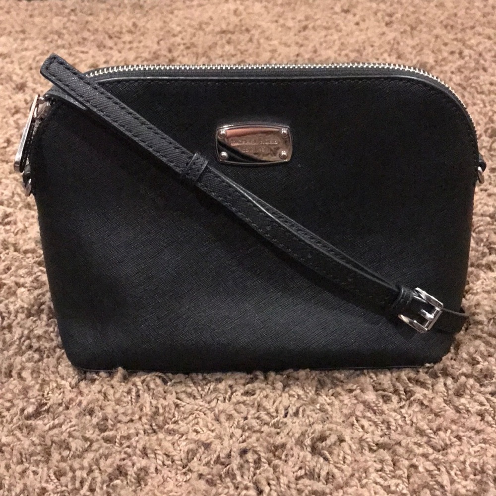 Michael kors crossbody